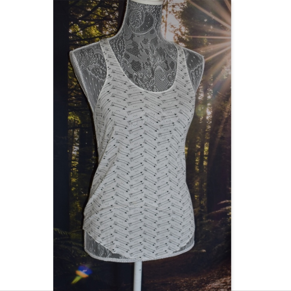 🏹 Arrows Tank - Picture 2 of 4